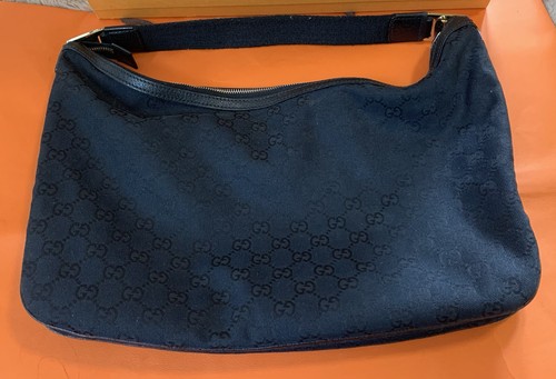 Authentic gucci black - authentic, in