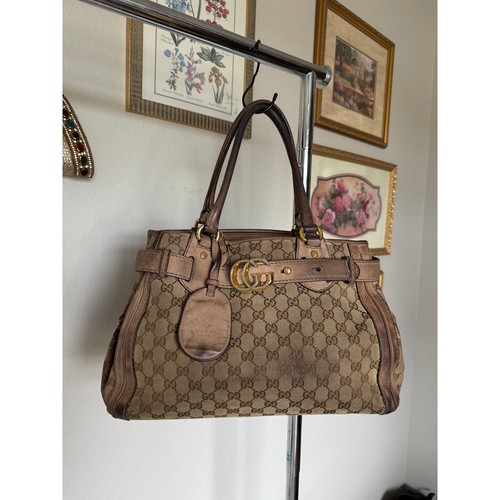 Gucci running handbag - gucci, gg