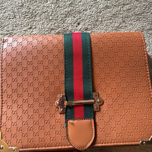 Gucci purse - gucci,